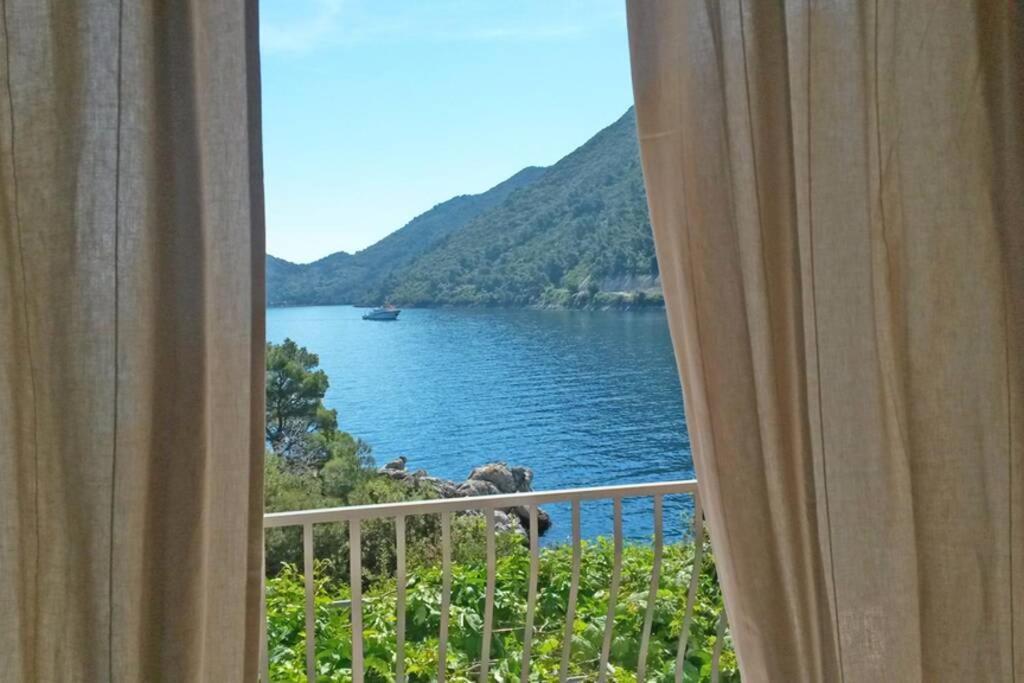 Mljet 2 You - Seafront Apartment 2+2 Sobra Exteriér fotografie